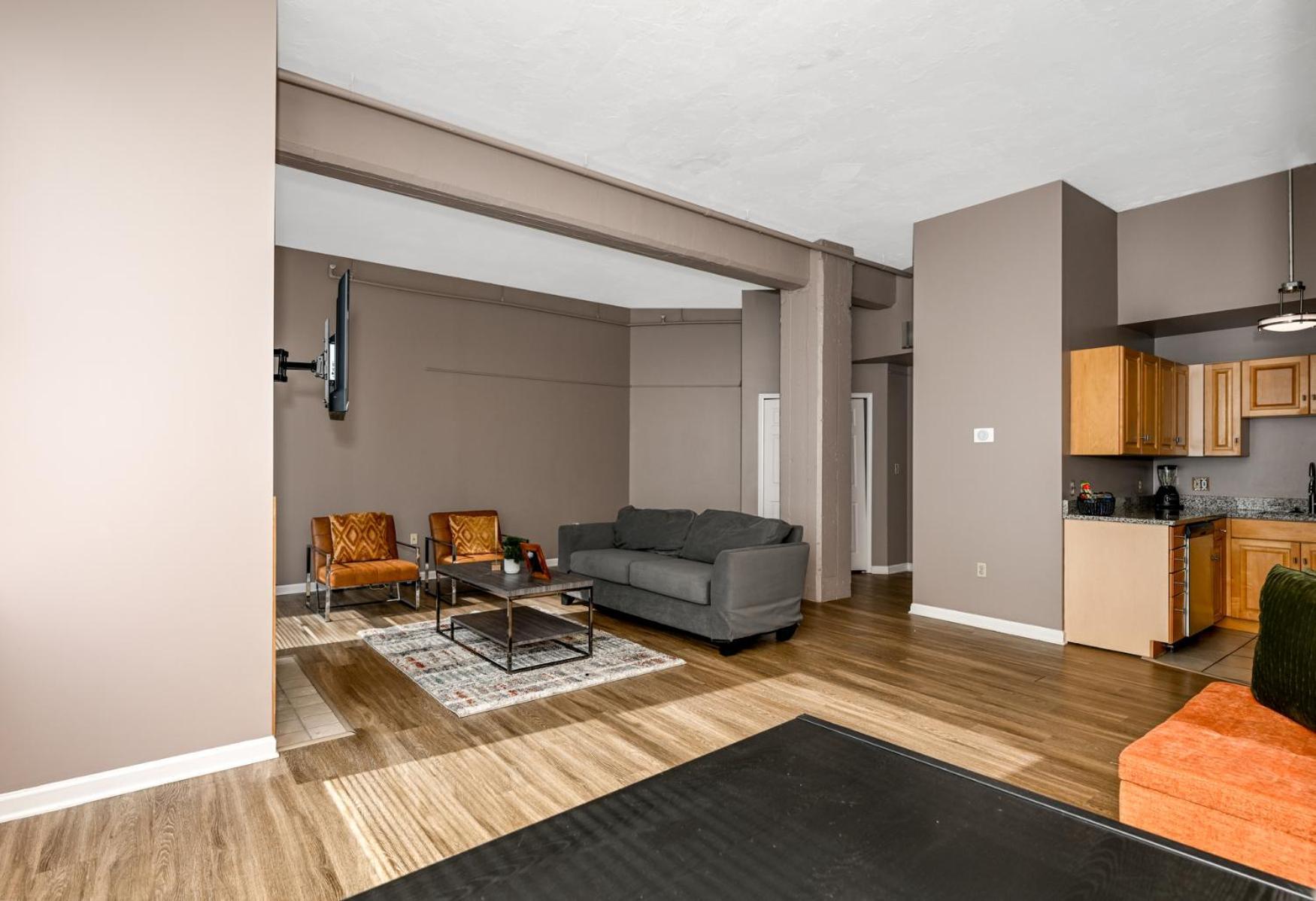 2 Bath Prkg+Gym+Sauna Perk Plaza +30 Day Cleveland Exterior foto