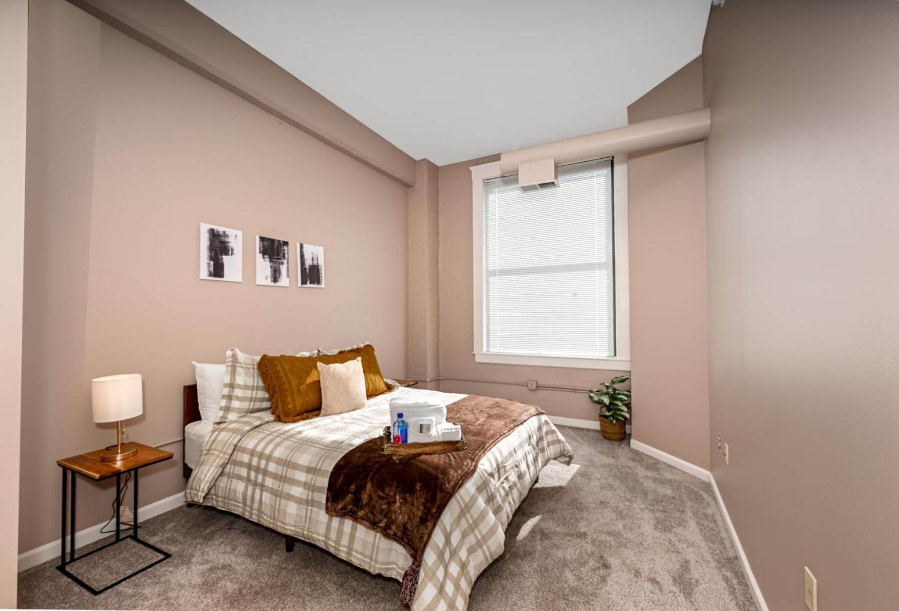 2 Bath Prkg+Gym+Sauna Perk Plaza +30 Day Cleveland Exterior foto